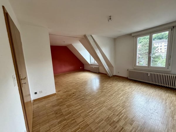 4.5 Zimmerwohnung 4. OG im Gundeli 7