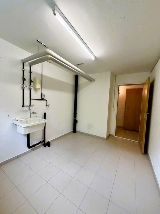 Hobbyraum zu vermieten - 9.5m² in Dornach 2