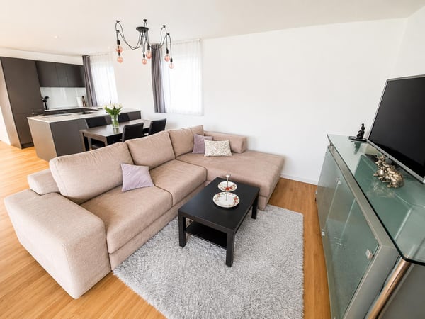 Schöne 2.5 Zimmer Neubauwohnung 3
