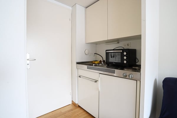 Charmante 1.0 Zimmerwohnung nähe Uni 3