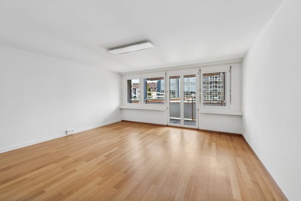 Zentrales Büro mit Balkon 9