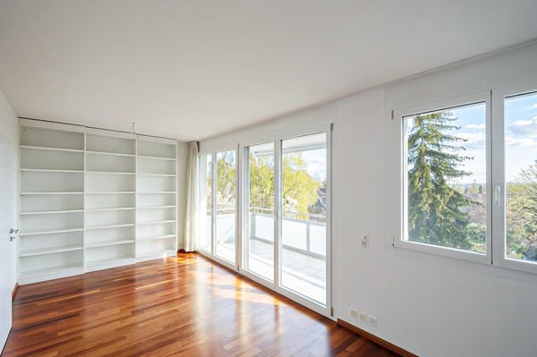 Grosszügige 5.5-Zimmer-Dachwohnung mit Panoramablick in Biel-Benken 7