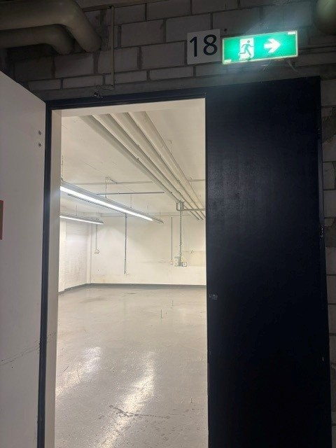 Grosszügiger Lagerraum in der Industriezone von Dietikon zu vermieten 5