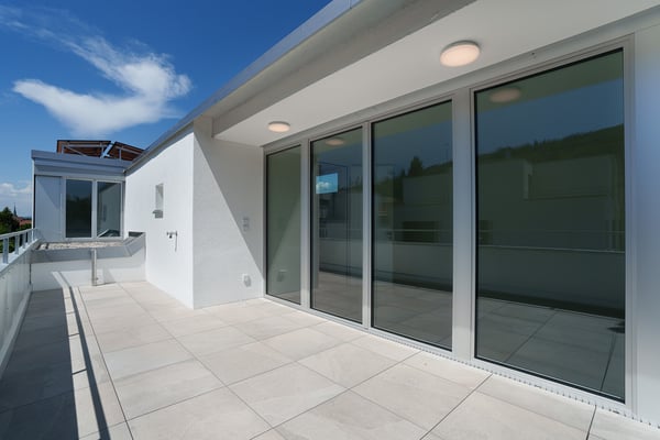 Exklusive 2.5-Zimmer-Attikawohnung mit Weitsicht 12