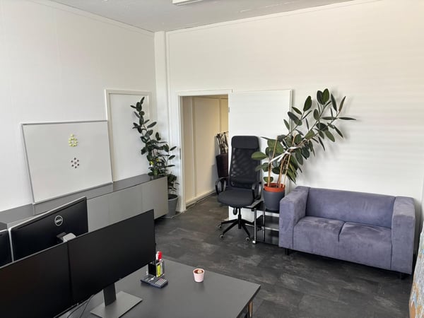 Helle Bürofläche an zentraler Lage in Dietikon - mit Parkplatz 9