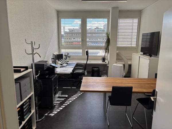 Helle Bürofläche an zentraler Lage in Dietikon - mit Parkplatz 8