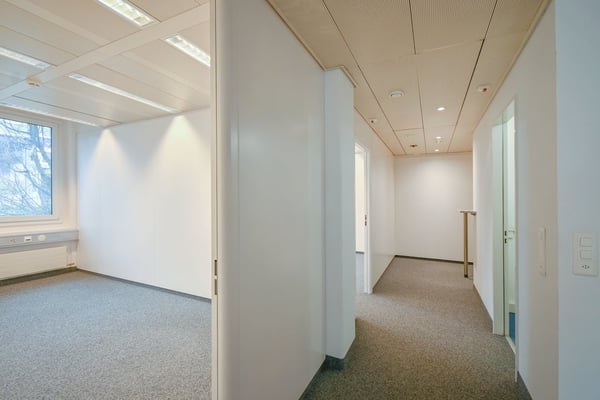 130 m2 - 1'120 m2 - Büroräumlichkeiten im Industriegebiet Täfern 6