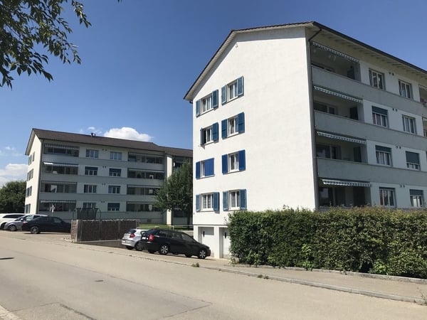 Abstellplatz aussen zu vermieten 1