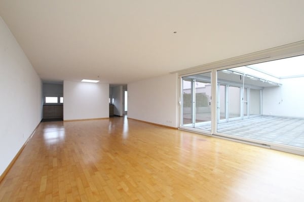 Schöne Attikawohnung im Zentrum der Stadt Wil mit Weitsicht! 2