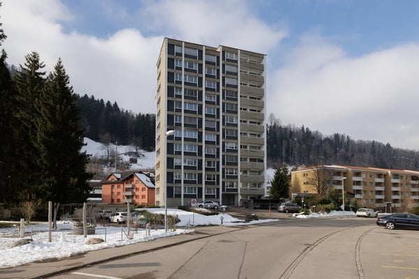 Wettergeschützt & sicher , Einstellplatz zu vermieten 2