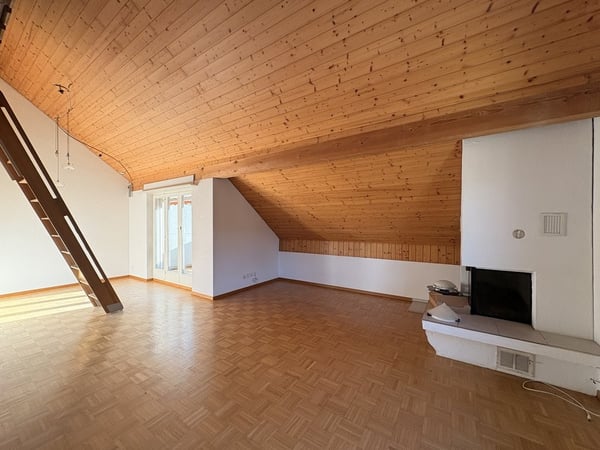 Grosszügiges Wohnen im charmanten Stil 2