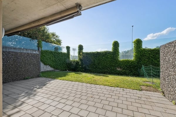 Wohnkomfort im Erdgeschoss mit zwei Sitzplätzen 11