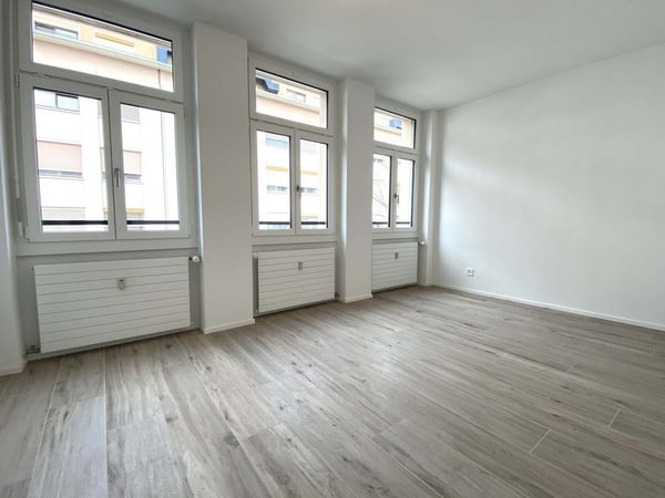 Stilvolle 3.5 Zimmerwohnung im 5. OG an zentraler Lage in Basel 4