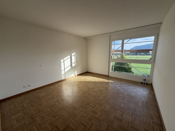 Frisch sanierte 4.5-Zimmer-Wohnung 6.OG im Herzen von Ostermundigen 10