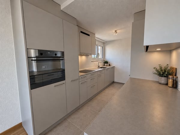 Frisch sanierte 4.5-Zimmer-Wohnung 6.OG im Herzen von Ostermundigen 8