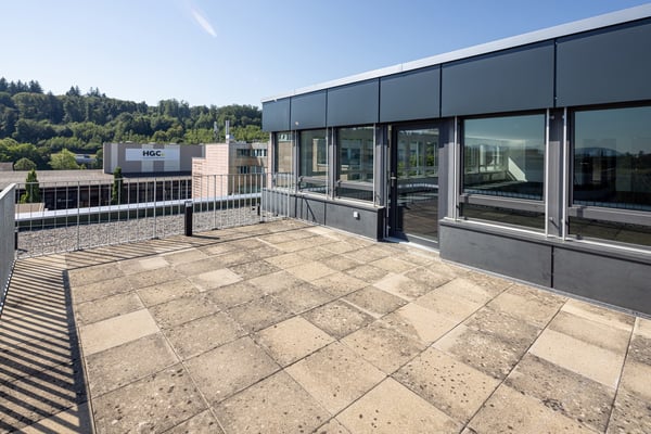 Raum für Ideen, Wachstum und Zusammenarbeit - Büro nahe Stadt Bern 6