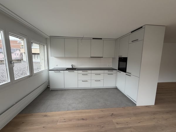 Frisch renoviert und stilvoll umgestaltet - wohnen wie im Neubau! 6