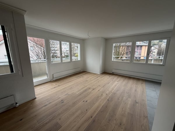 Frisch renoviert und stilvoll umgestaltet - wohnen wie im Neubau! 3