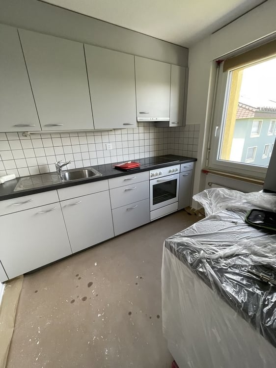 Wohnen wie neu: sanierte 3.5-Zimmer-Wohnung mit toller Aussicht 2