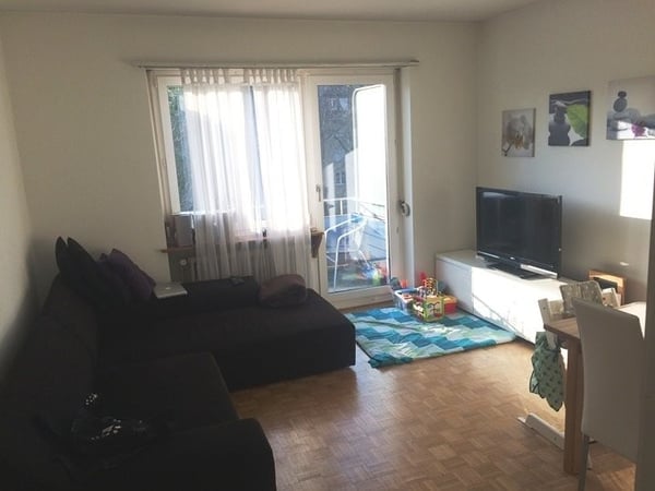 Helle 2-Zimmer-Wohnung nahe Rosengarten 2