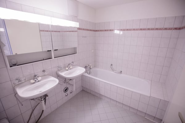 Moderne & grosszügige 4.5 Zimmerwohnung mit Gartensitzplatz 5