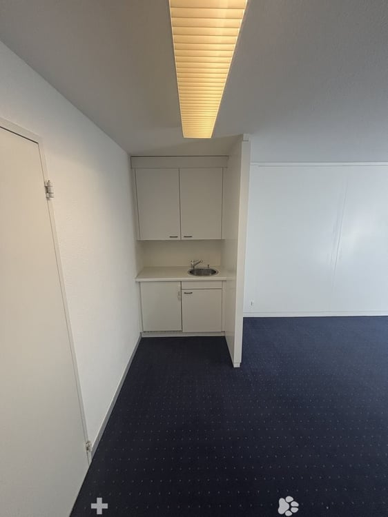 Einzelbüro an Top-Lage in Biel 6