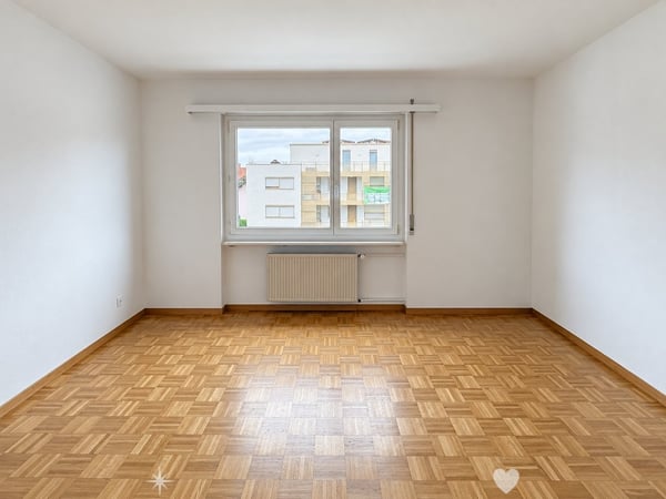 hr Wohnmittelpunkt in Biel/Bienne: Helle 3.5 Zimmer-Wohnung 4