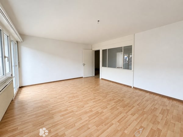 2.5 Zimmer-Wohnung mit Balkon und guter ÖV-Anbindung in Biel/Bienne 3
