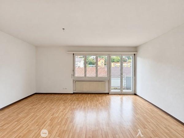 2.5 Zimmer-Wohnung mit Balkon und guter ÖV-Anbindung in Biel/Bienne 2