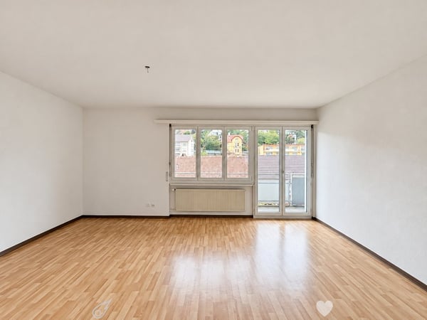2.5 Zimmer-Wohnung mit Balkon und guter ÖV-Anbindung in Biel/Bienne 2