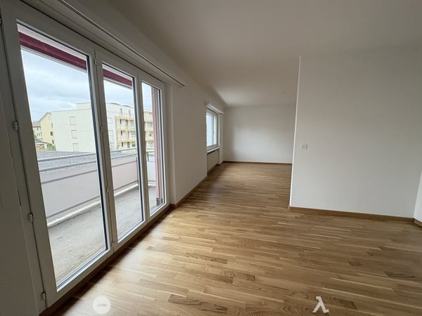 2.5 Zimmer-Wohnung mit grosszügigem Balkon in Biel/Bienne 2