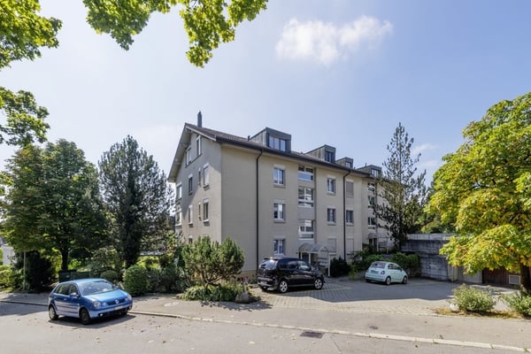 Aussenparkplatz versucht? 9