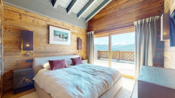 Crans - Chalet de haut standing avec vue imprenable sur les Alpes 7