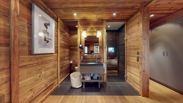 Crans - Chalet de haut standing avec vue imprenable sur les Alpes 10