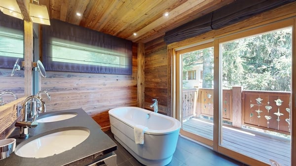 Crans - Chalet de haut standing avec vue imprenable sur les Alpes 8