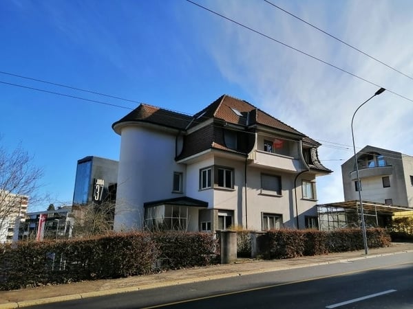 Spacieux logement de 1.5 pièces au centre-ville ! 1