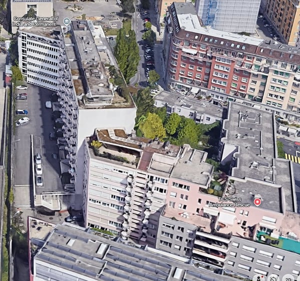 Place extérieure - Rue ROTHSCHILD 60/64 11