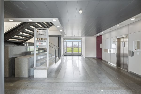 Bureaux à louer - env. 210 m2 à proximité de l'aéroport 2