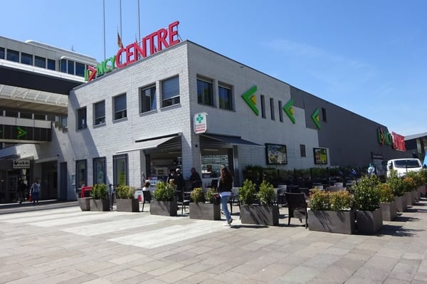 Installez-vous dans un centre commercial urbain de qualité 2