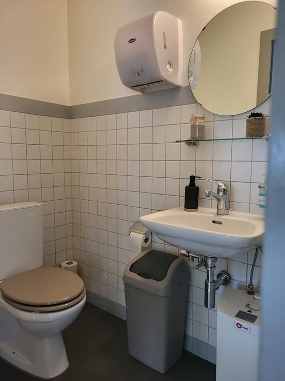 Bureau de 150 m2 à louer dès le 01.07.2024 ou à convenir 9