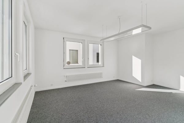 Bureau de 150 m2 à louer de suite ou à convenir 7