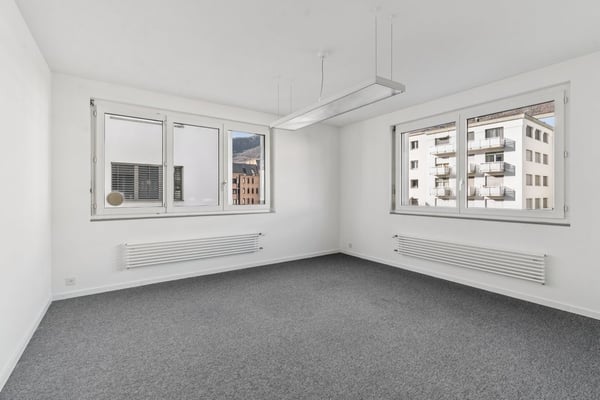 Bureau de 150 m2 à louer de suite ou à convenir 3