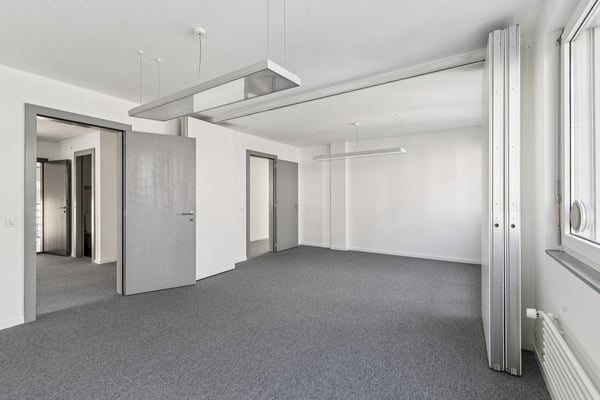 Bureau de 150 m2 à louer de suite ou à convenir 9