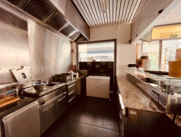 Surface commerciale aménagée en restaurant et bar - centre-ville 6