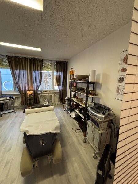 A saisir ! Bureau de 33m2 en ville de Renens 4