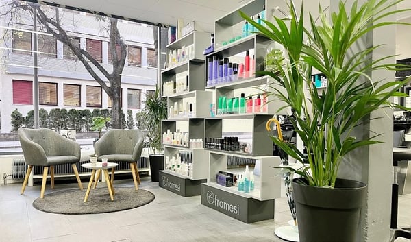 Salon de coiffure à louer proche du centre ville de Sion 5