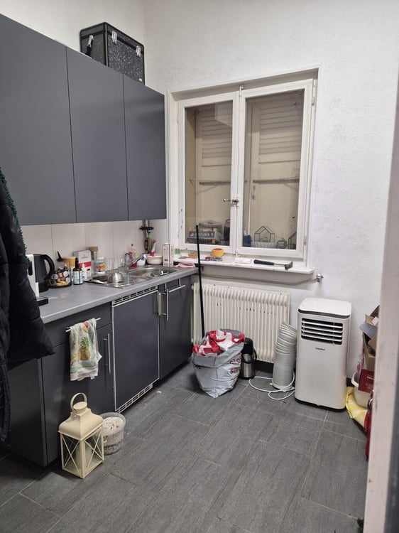 Salon de coiffure à louer proche du centre ville de Sion 7