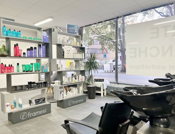 Salon de coiffure à louer proche du centre ville de Sion 2