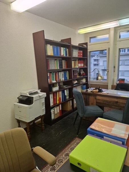 Bureau au centre-ville près de la gare ! 3