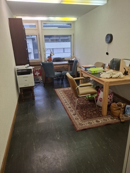 Bureau au centre-ville près de la gare ! 1